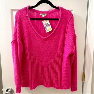 EESOME Hot Pink Lightweight Sweater